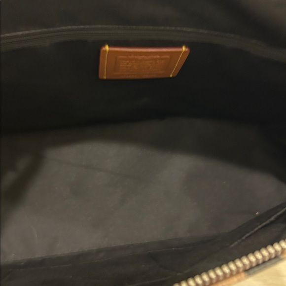 Coach (NWT) Gallery Tote Bag in Signature Canvas with Bow Print - Picture 13 of 14